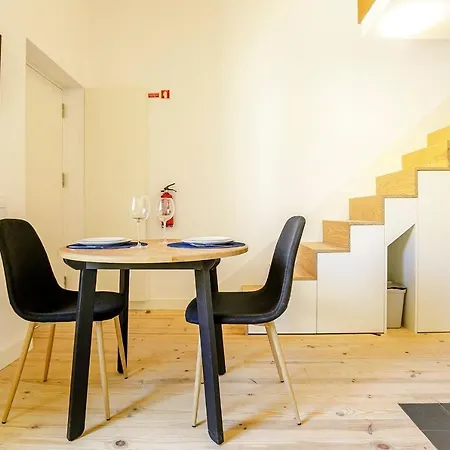 Burgaes By Lovelystay