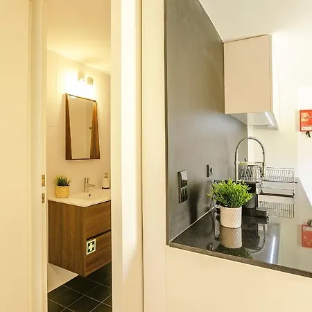 Burgaes By Lovelystay