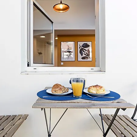 Lovelystay - Burgaes *