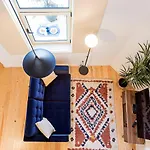 Apartment Burgaes By Lovelystay