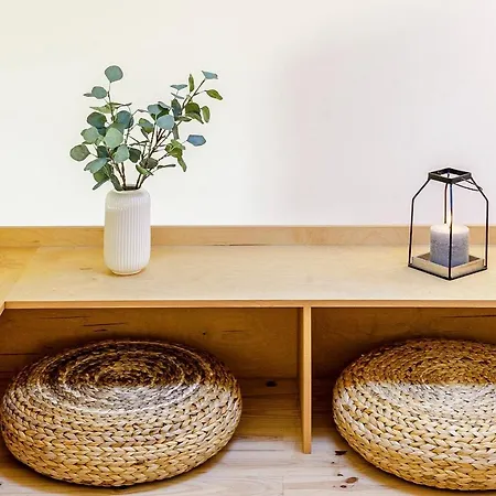 Apartment Lovelystay - Burgaes
