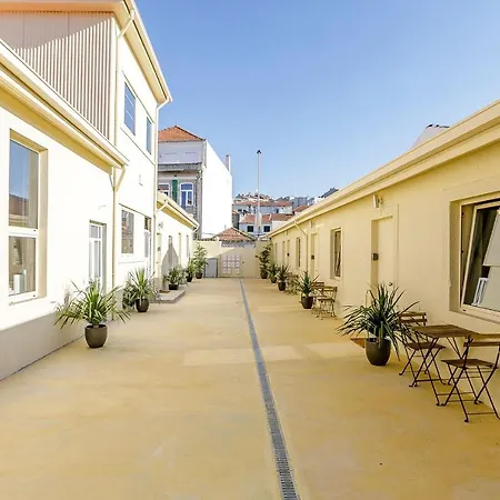 Lovelystay - Burgães Apartamento