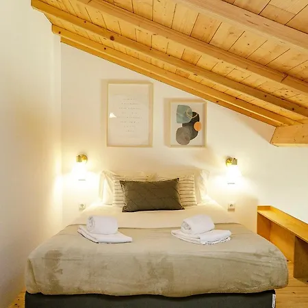 Lovelystay - Burgaes Apartment