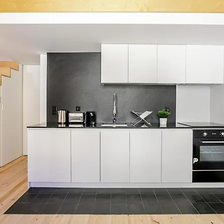 Lovelystay - Burgaes Apartment