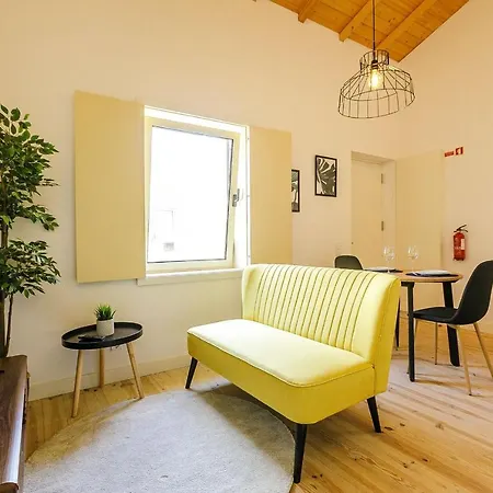 Apartment Lovelystay - Burgaes Porto