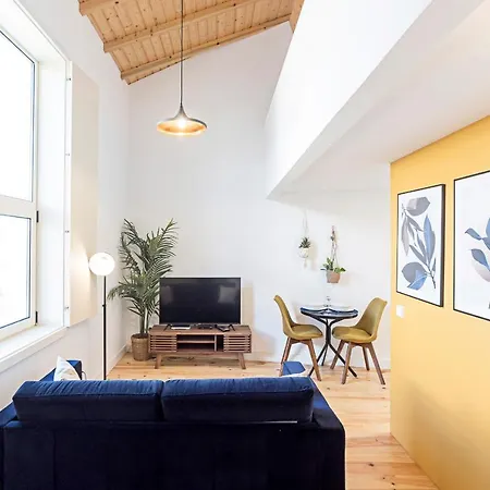 Lovelystay - Burgaes