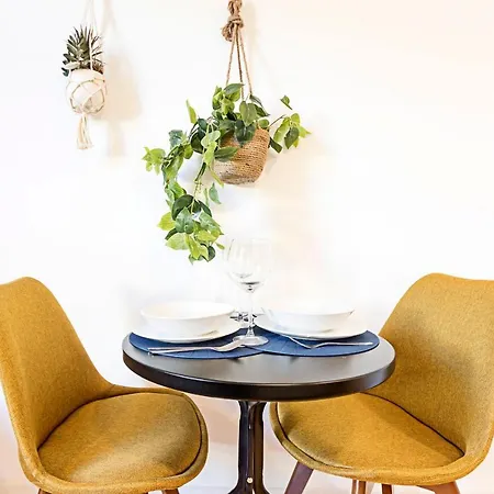 Burgaes By Lovelystay Lejlighed Porto