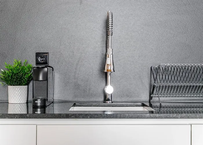 Burgaes By Lovelystay Oporto