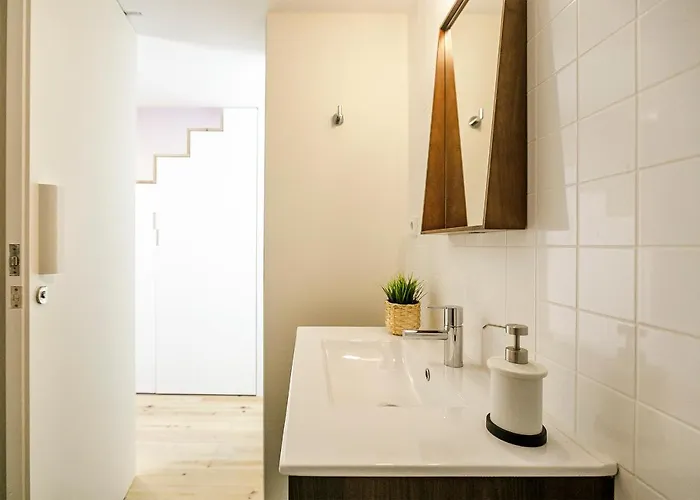 Burgaes By Lovelystay Porto