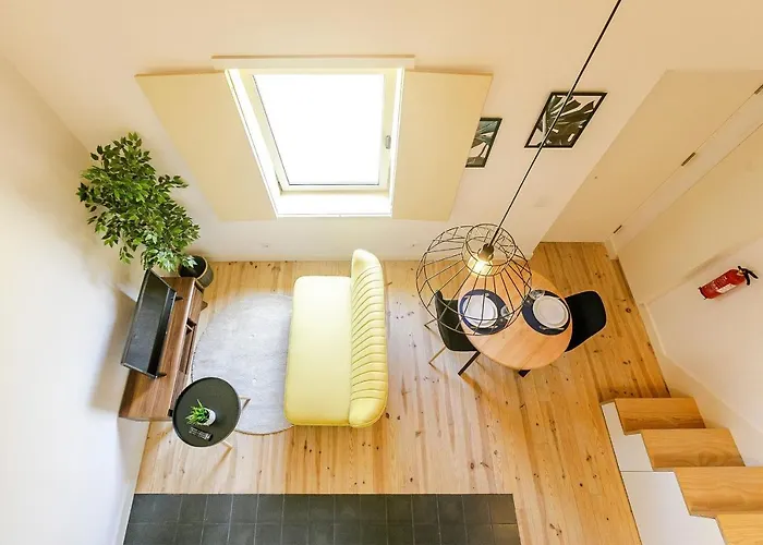 Apartamento Burgaes By Lovelystay