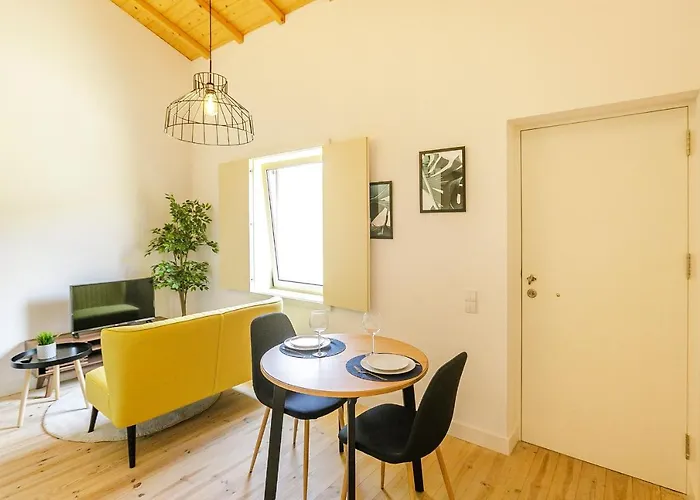 Burgaes By Lovelystay Apartamento