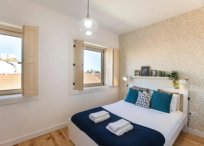 Burgaes By Lovelystay Apartmán