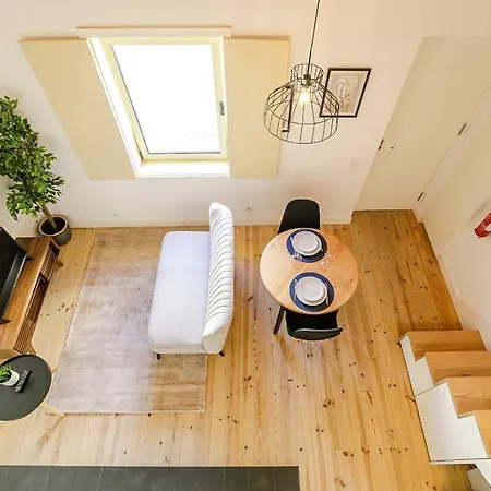 Burgaes By Lovelystay Apartman *