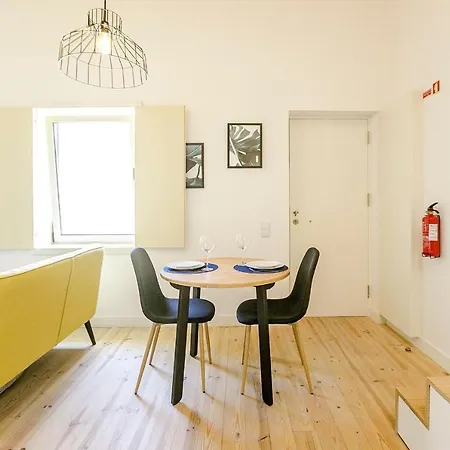 Burgaes By Lovelystay