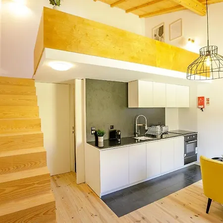 Burgaes By Lovelystay Apartman *