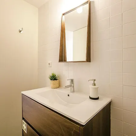 Lägenhet Burgaes By Lovelystay