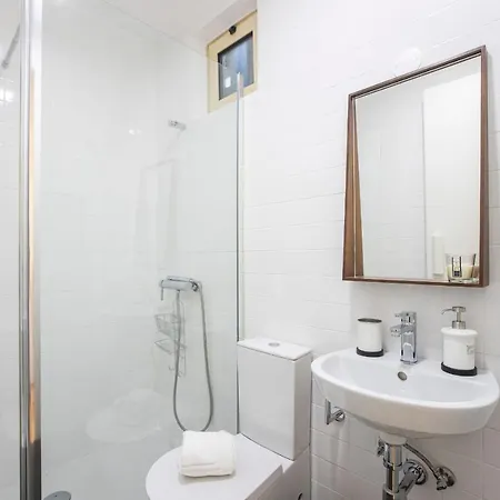 Burgaes By Lovelystay * Oporto