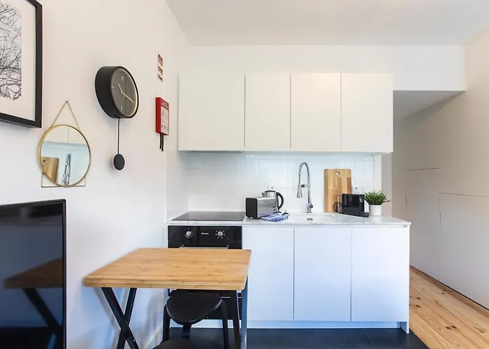 Burgaes By Lovelystay